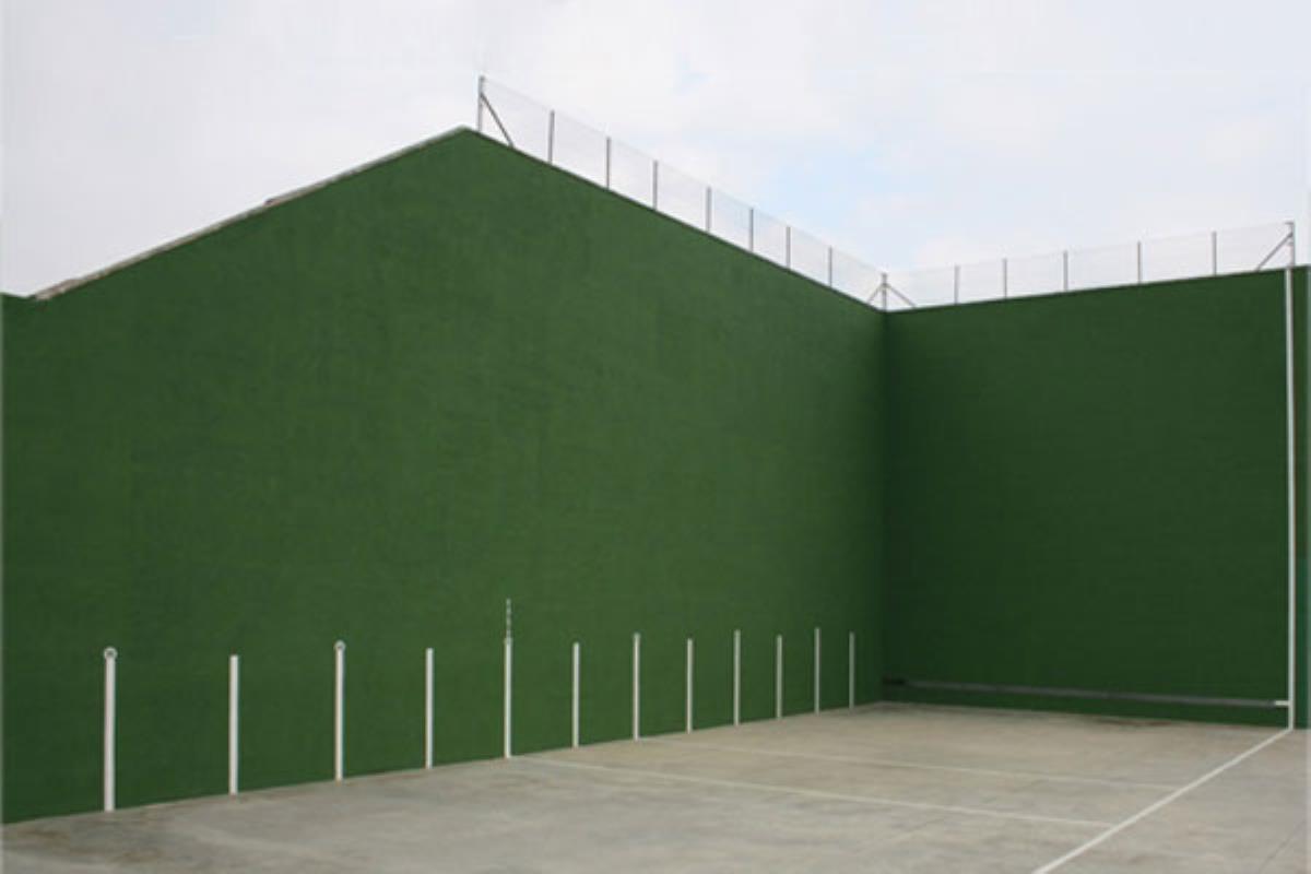 El espacio llevaba cerrado desde 2018 cuando una fuerte tormenta afectó al vallado metálico de la pista