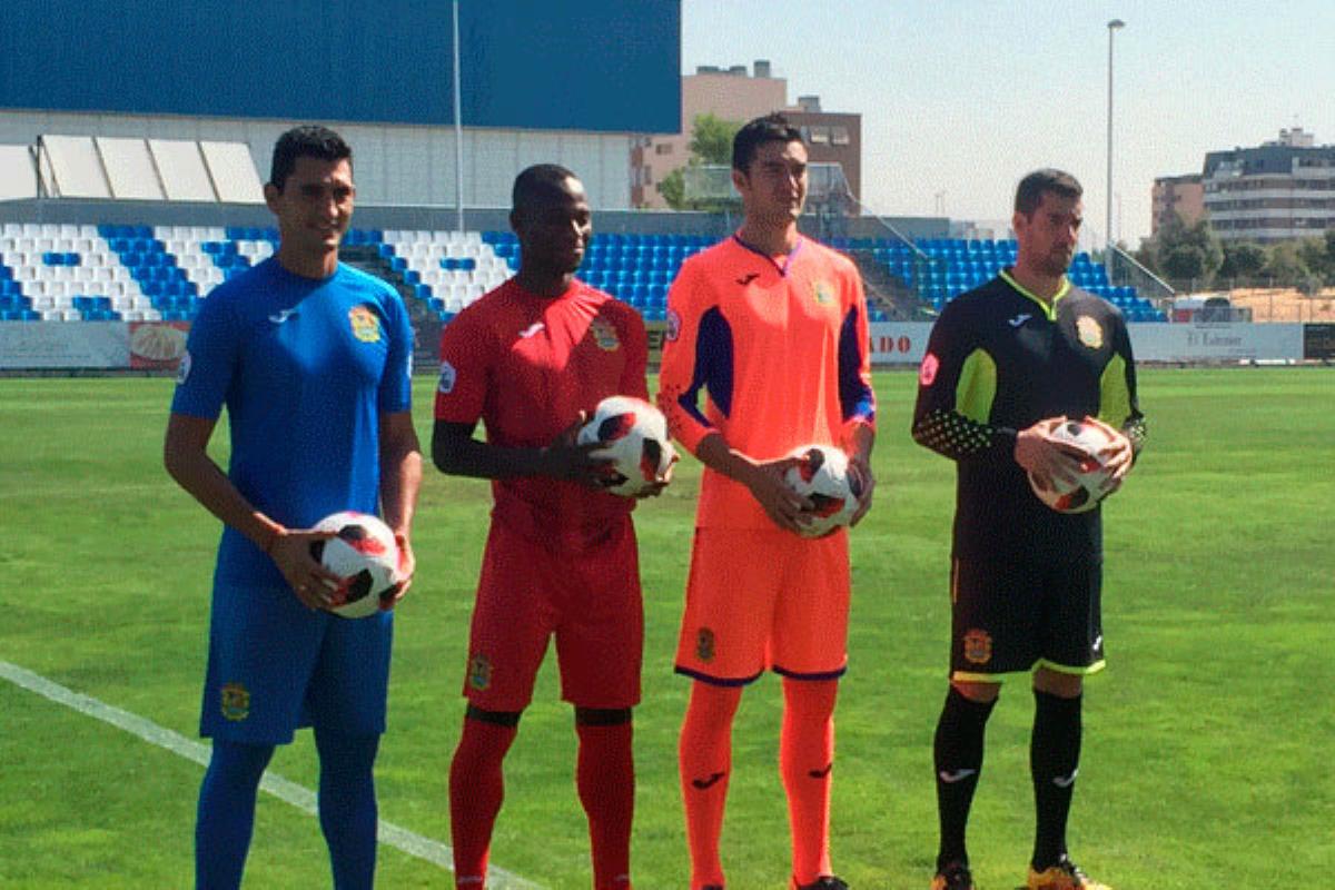 Joma vestirá al conjunto azulón esta temporada