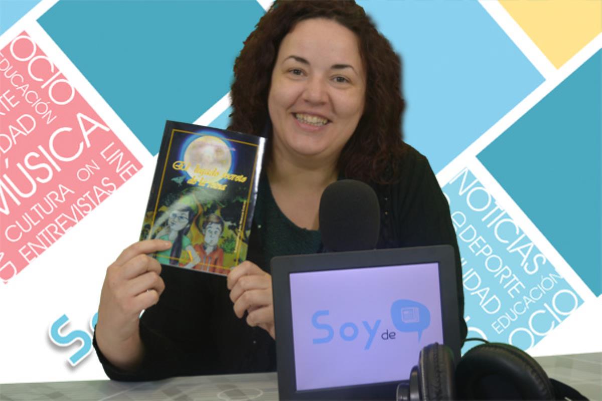 La autora mostoleña, acostumbrada a la poesía, se lanza a la narrativa con una historia de misterio para público juvenil