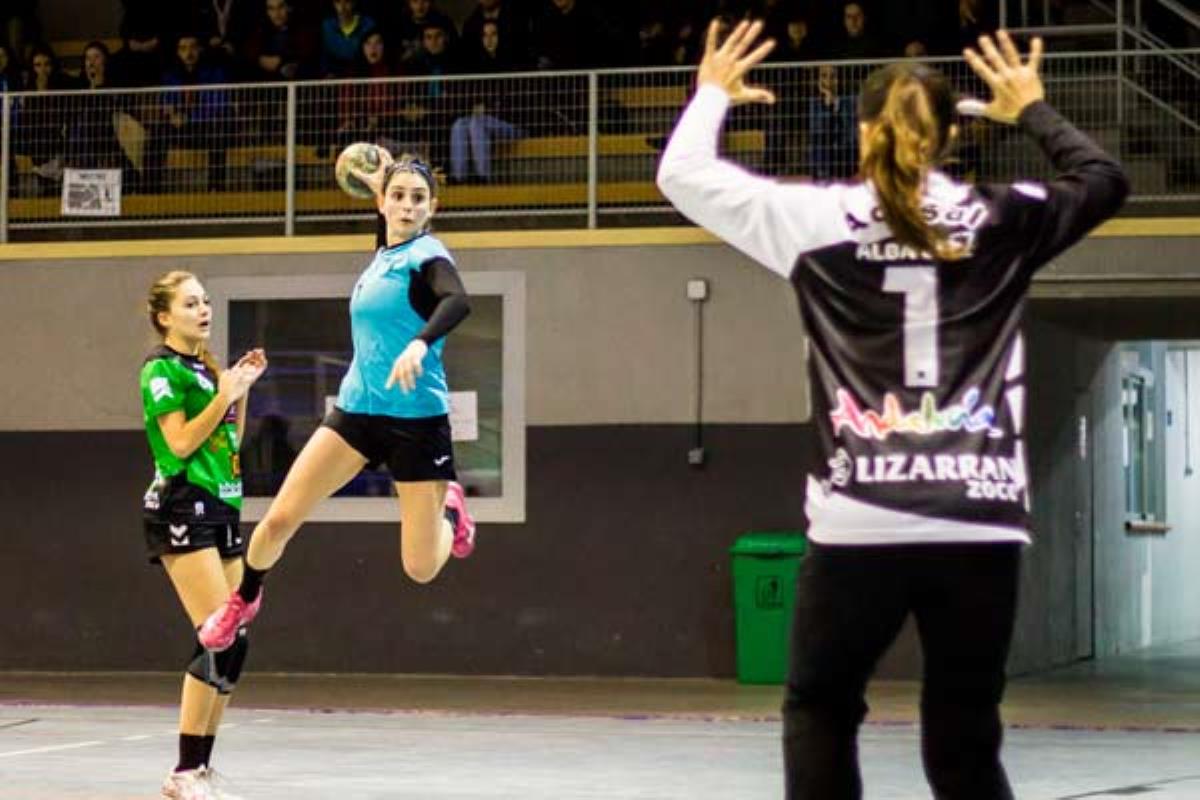 El primer equipo femenino de Getasur cayó por un solo gol en su último duelo del año en la División de Honor Plata de balonmano, 20-21 ante Adesal Córdoba