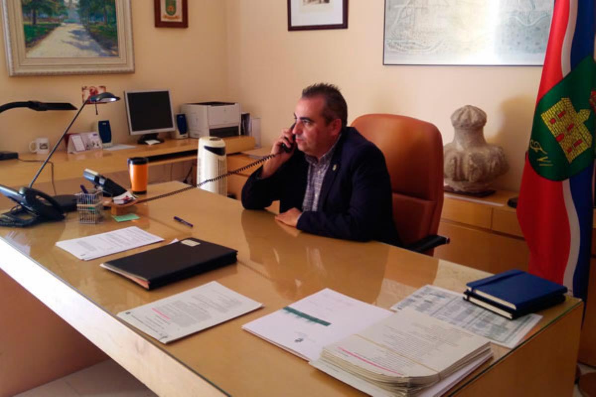 Se ha reunido con una treintena de vecinos para conocer sus problemas gracias a ‘Cuéntaselo a tu alcalde’