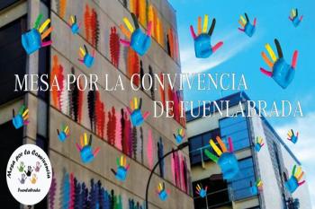 El alcalde asegura que "llevaremos a cabo este homenaje" propuesto por CLAVES y la Mesa por la Convivencia