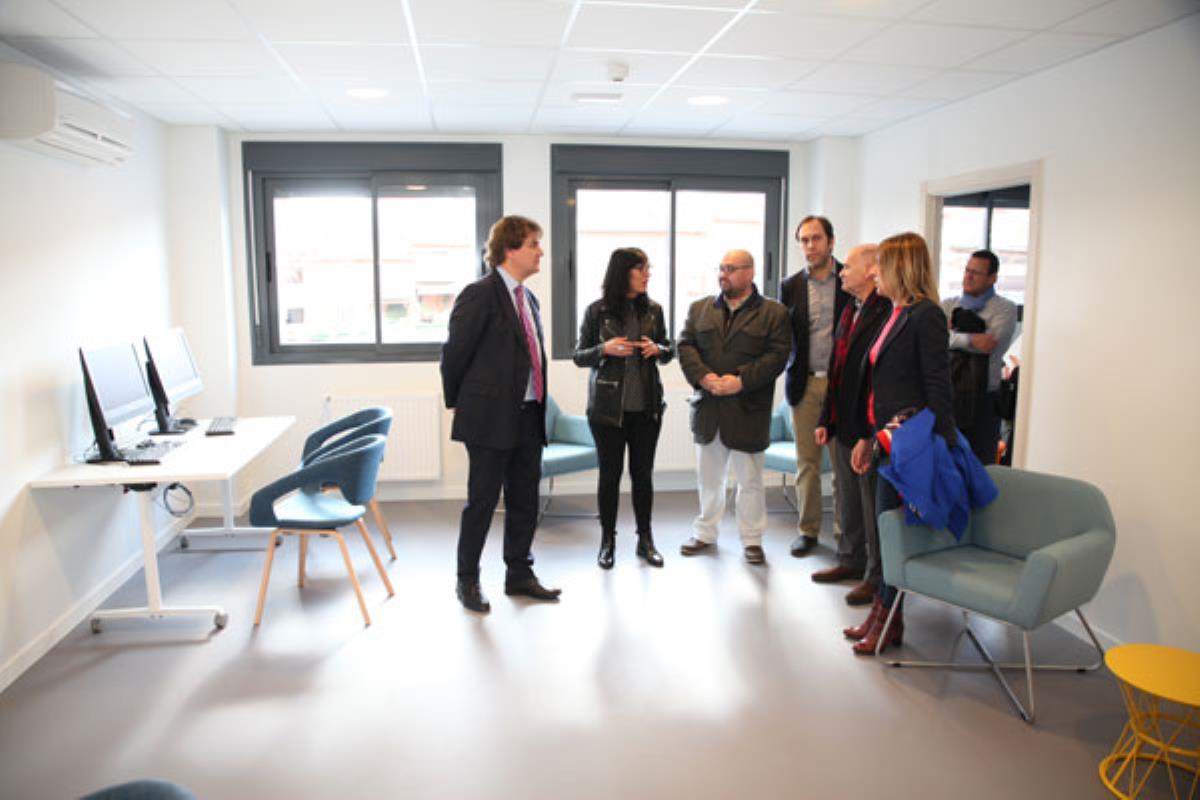 Cuanta con una residencia comunitaria con espacios para la atención y recuperación