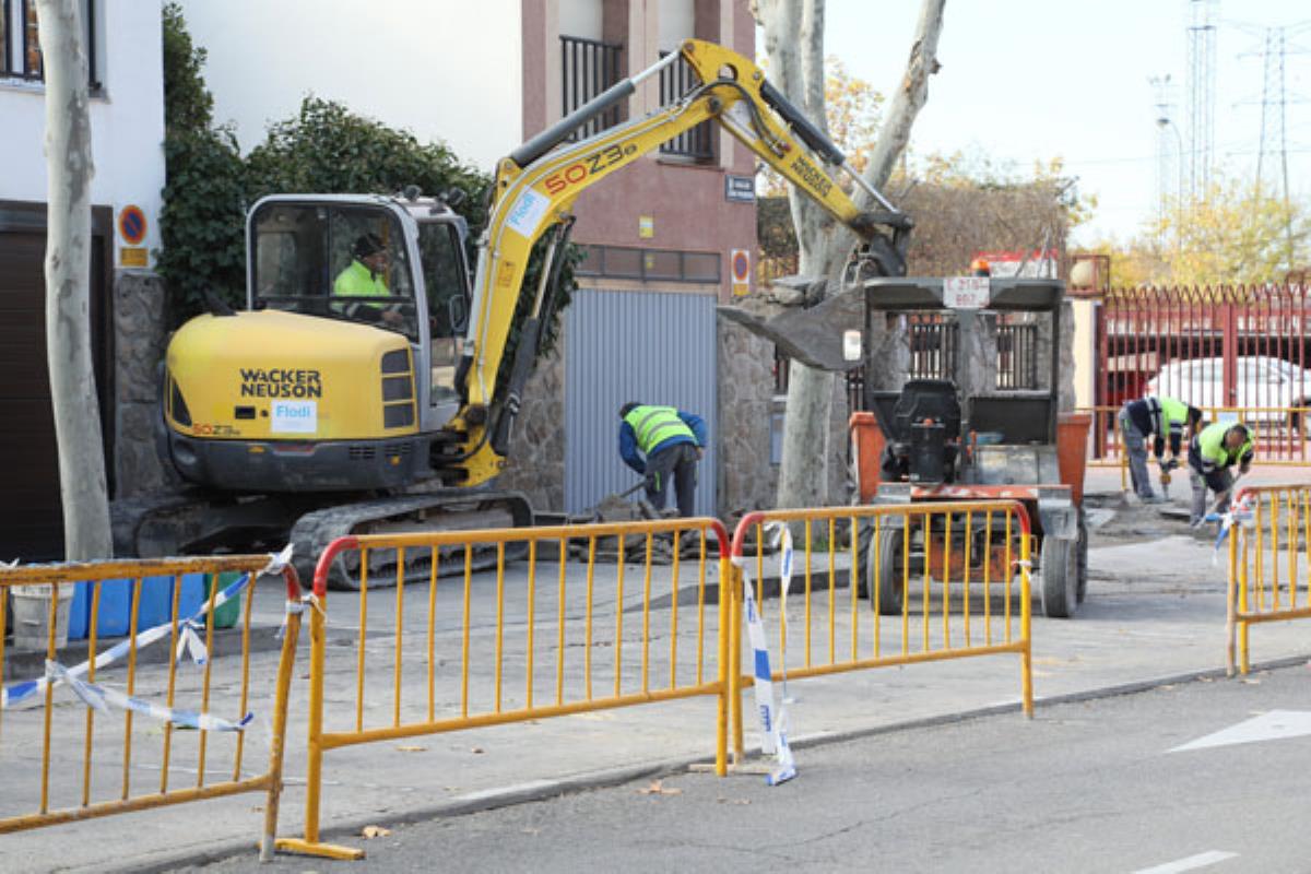 Las obras consistirán en la renovación de aceras y aparcamiento, además de mejoras en accesibilidad