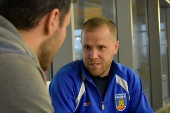 Hablamos con el entrenador del Baloncesto Alcalá, Ángel Díaz, sobre el espectacular momento que vive el equipo antes de la fase decisiva de la temporada