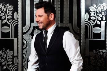 SoyDe habla con el artista Miguel Poveda antes de su paso por los
‘Conciertos de la Muralla’ de Alcalá de Henares, el próximo 1 de septiembre