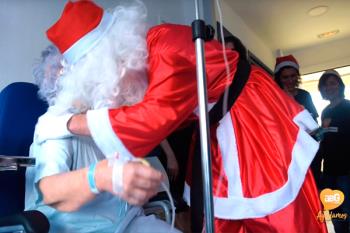 La campaña solidaria de ABG, ha arrancado este año con la participación del dúo musical español, 