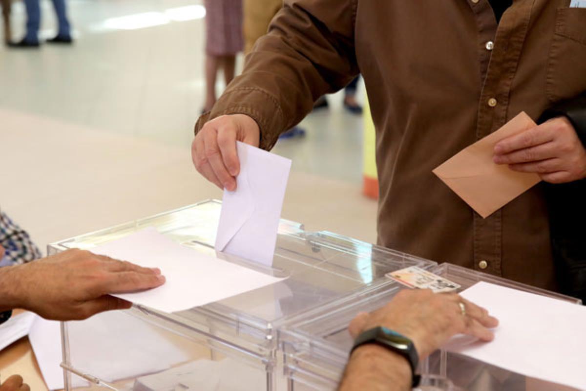 Los veinte colegios electorales abrirán de 9:00 a 20:00 horas en la localidad