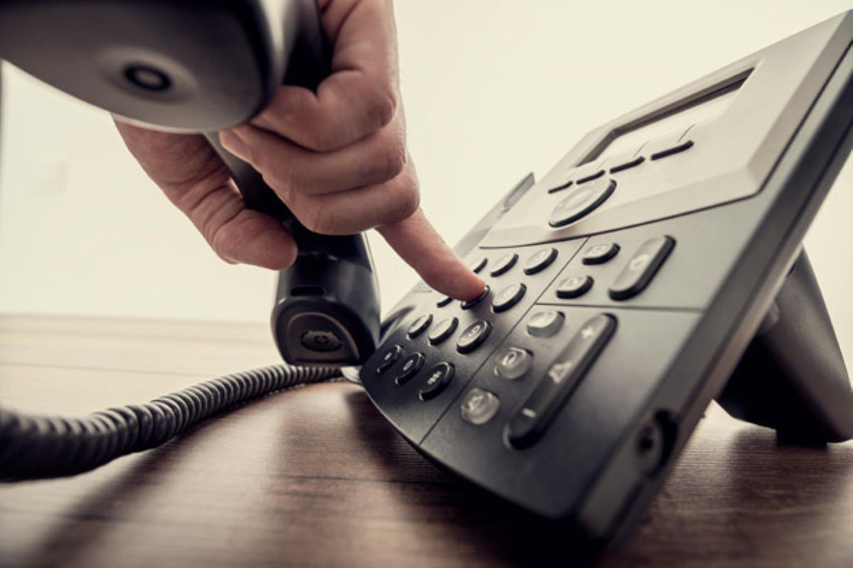 La organización lanza una campaña para acabar con los teléfonos de atención al cliente de alto coste