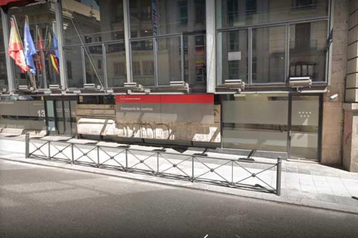 Los trabajadores del Registro Civil y de los Juzgados de lo Contencioso Administrativo de Madrid denuncian que se han registrado temperaturas superiores a los 30 grados