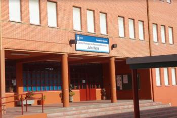 Hablamos con José Manuel Simancas, Presidente de FAPA Fuenlabrada, y con Isidoro Ortega, edil de Educación, sobre la falta de profesores en los centros educativos al inicio del curso