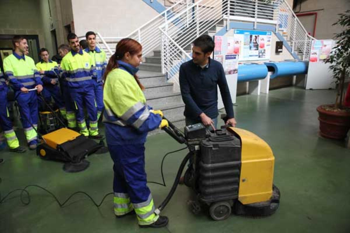 Dirigido a jóvenes de entre 16 y 29 años, que llevarán a cabo trabajos de limpieza viaria