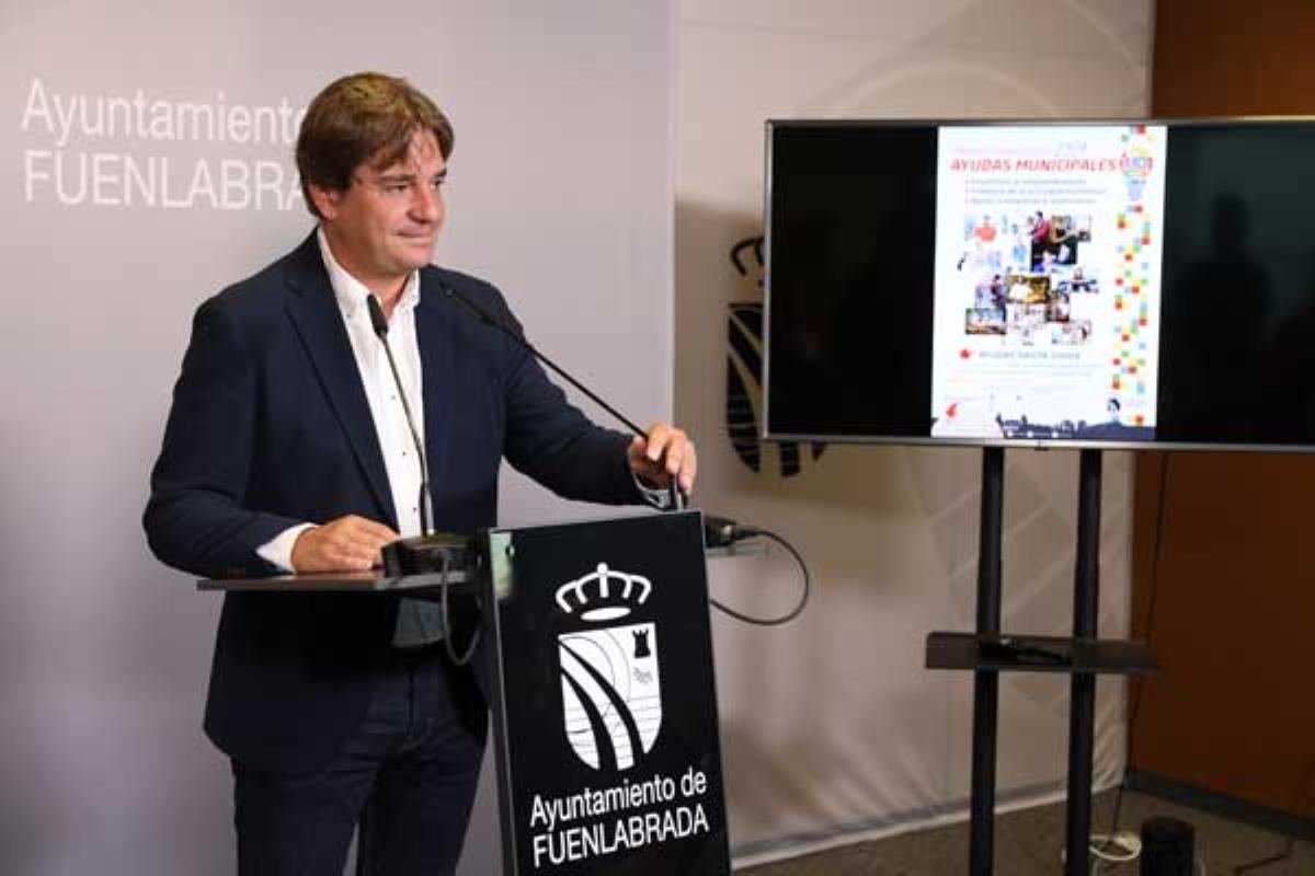 Las universiayudas, ‘Planea Fuenla’ y el apoyo a emprendedores marcan la agenda política 