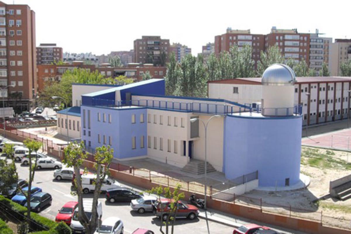 El Instituto de Astrofísica de Canarias ha elegido el Aula de Astronomía para identificar meteoritos