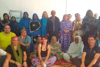 Varios representantes de nuestra ciudad realizan una visita al campamento de Tinduf