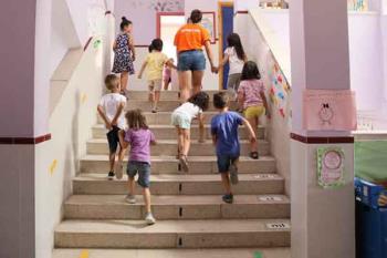 La alcaldesa mantendrá una reunión el 28 de agosto con el viceconsejero de Organización Educativa de la Comunidad de Madrid
