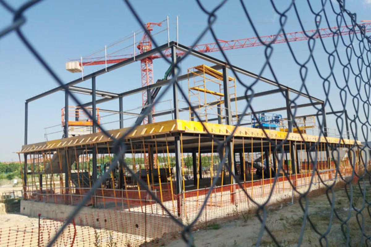 El Gobierno Municipal ha puesto en duda el compromiso de la Comunidad de Madrid de terminar la primera fase de obras en septiembre