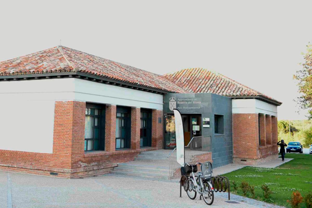 El Aula Medioambiental ofrece una amplia gama de rutas interpretativas, cursos y talleres para todos los ciudadanos