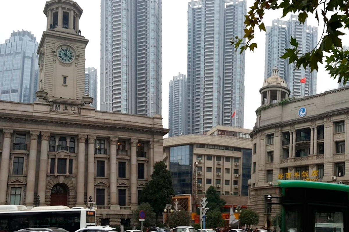 Fábricas y tiendas de tecnología paralizan su actividad por la amenaza del coronavirus