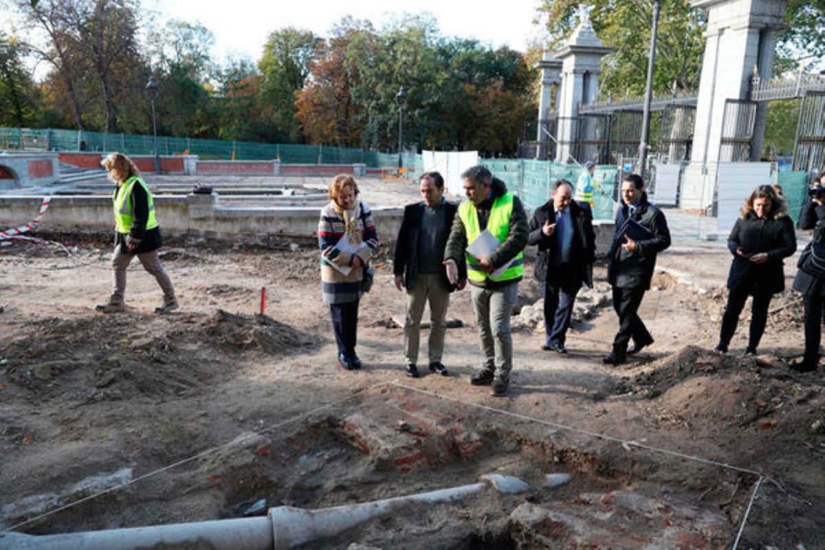 Las obras para sanear la ornamentación y arbolado han dejado al descubierto los hallazgos
