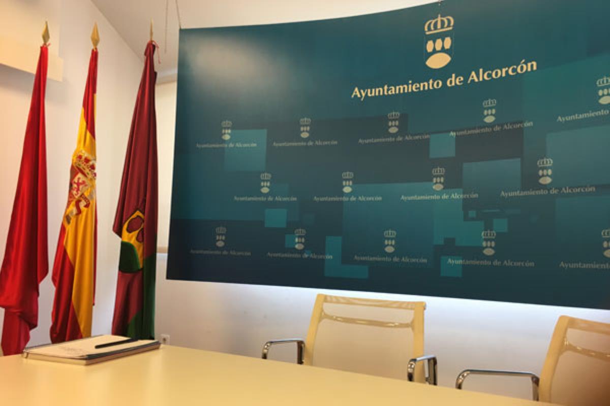 Estas, similares a las investigadas en la trama Púnica, según ha declarado la mandataria local 