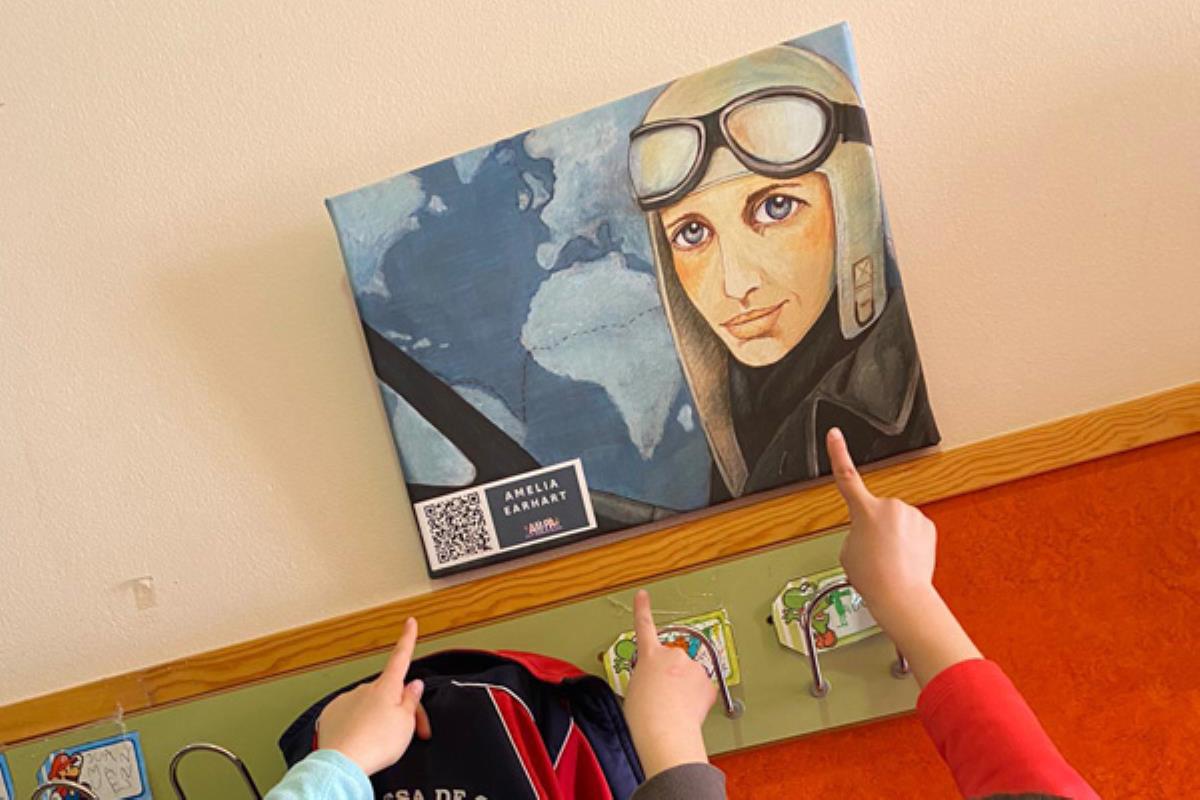 Nueve ilustraciones de nueve mujeres históricas disponibles desde hoy en el colegio público
