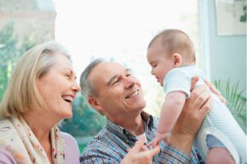 Cada 26 de julio se celebra en España este día dedicado a uno de los pilares fundamentales en todas las familias: los abuelos