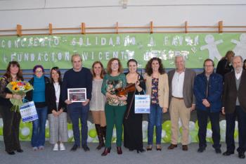 El colegio público Gandhi celebró este concierto interpretado por el grupo de cuerda de la Escuela de Música Dionisio Aguado