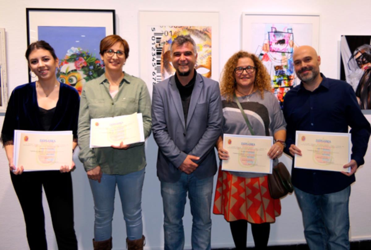 La exposición de las obras presentadas para el Certamen Local de Artes Plásticas 100x100 se inició el pasado 17 de enero