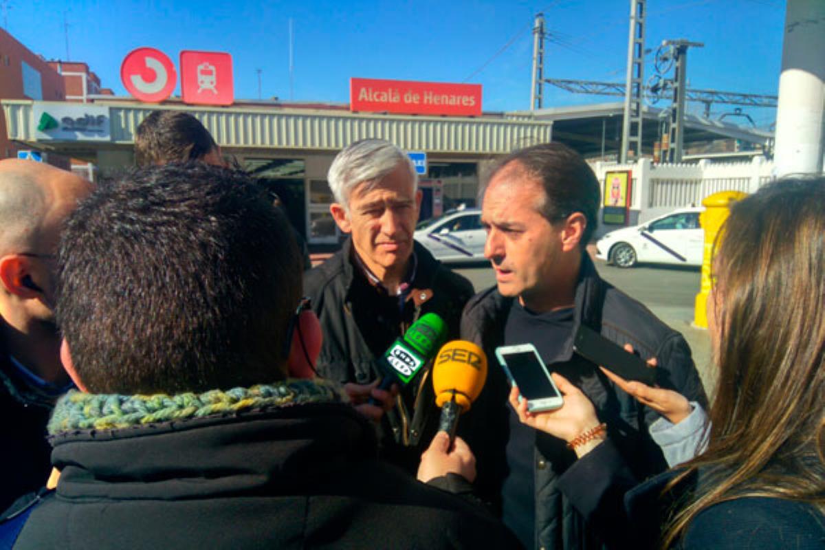El diputado regional, Juan Rubio (Cs), ha anunciado la propuesta en la estación de Alcalá de Henares