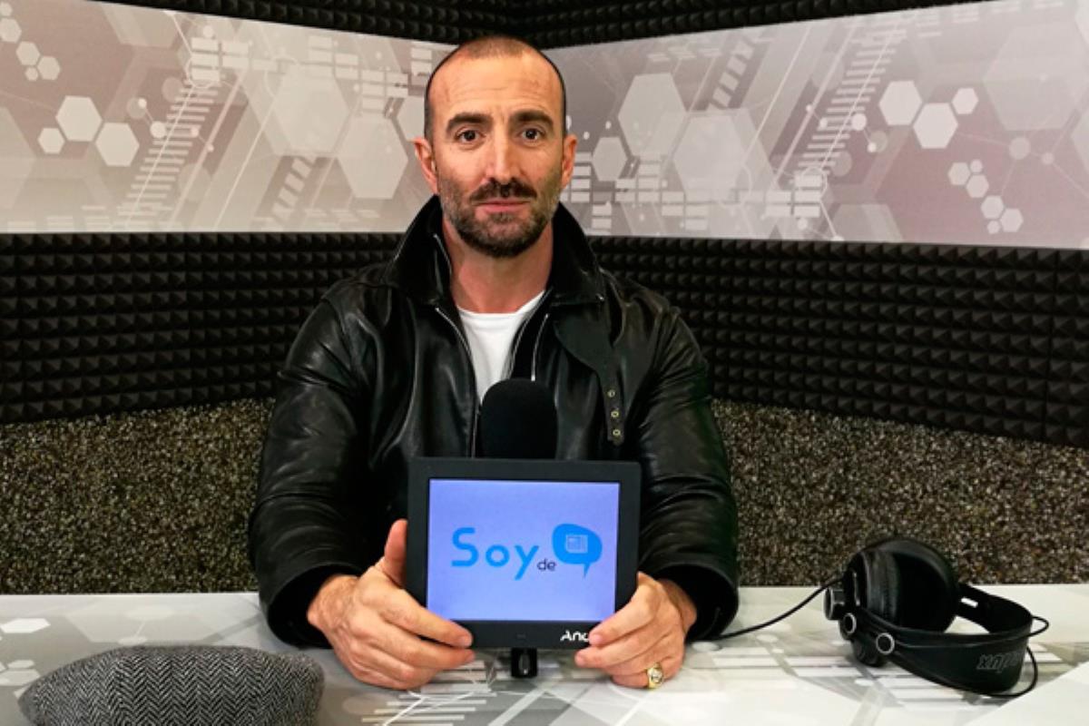 El crooner español lanza su nuevo álbum al mercado este sábado, trabajo que presentará en un concierto en directo en el Café Berlín de Madrid el próximo 23 de marzo