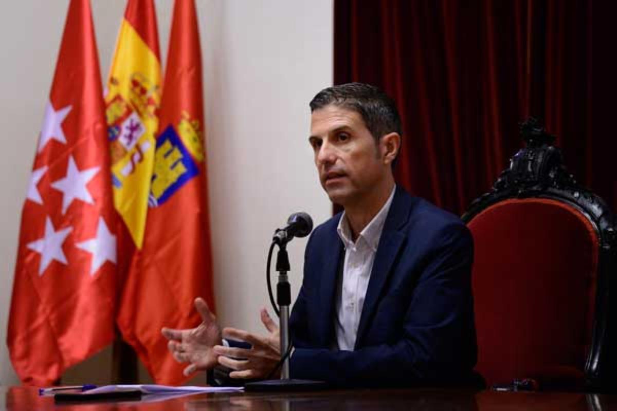 El alcalde de Alcalá repetirá en el cargo con la crisis del vertedero aún sin resolver