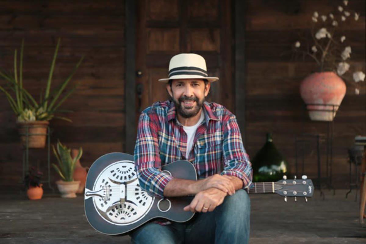 Steffany Constanza, joven promesa dominicana, interpretará ahora el conocido tema