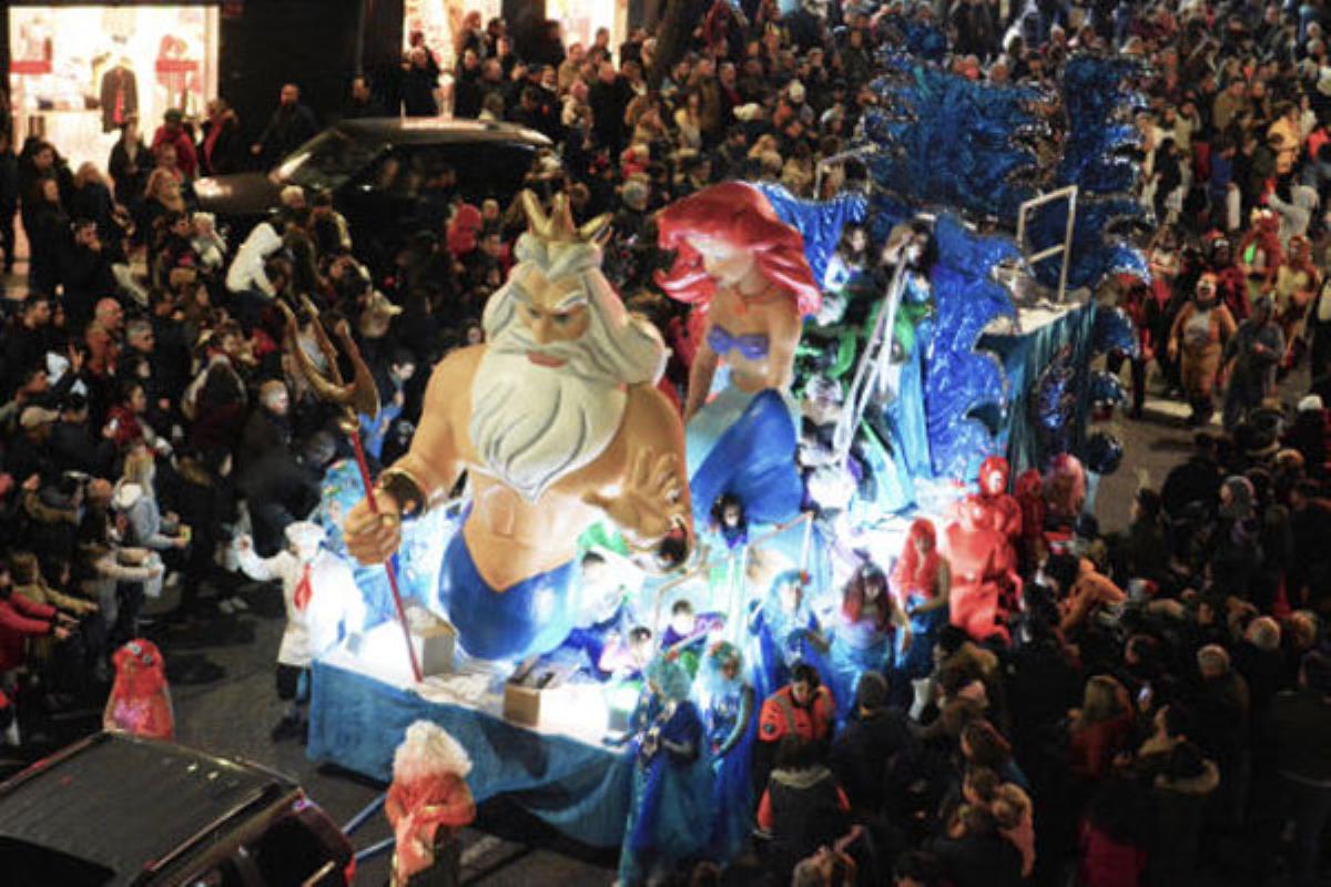 En total se repartirán 4.000 kilos de caramelos