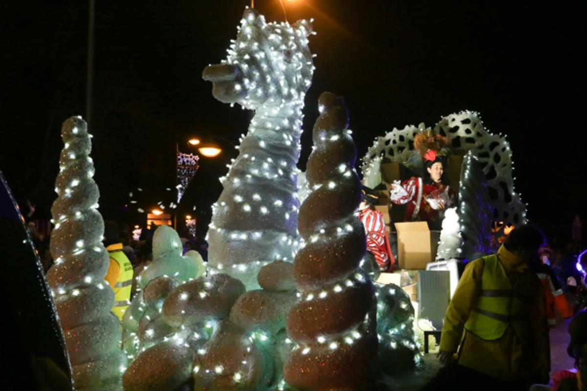 Los Reyes Magos aterrizarán en la Plaza del Milenio a las 16:30 horas