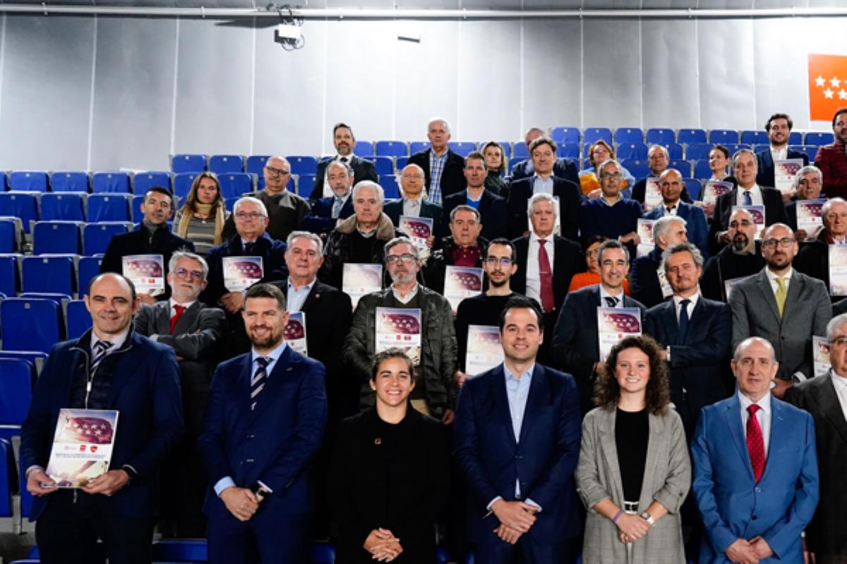 El Gobierno regional ha firmado un manifiesto con las 61 federaciones deportivas madrileñas 