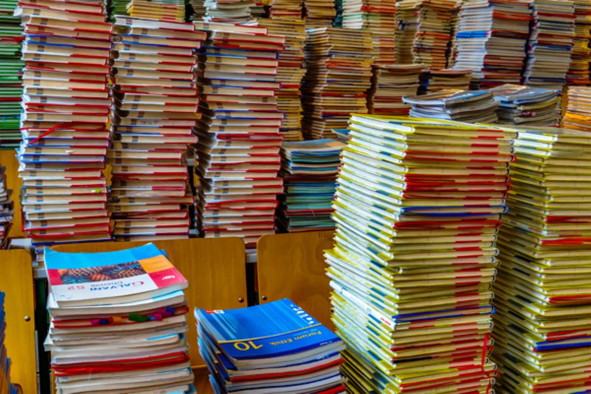 Todos los centros de titularidad pública aplicarán el sistema de préstamo de los manuales