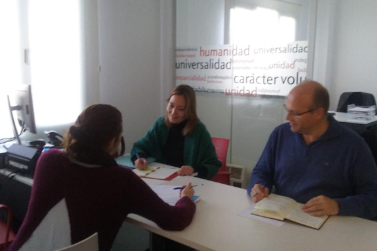 Destinados a ayudar a personas que se encuentren en una situación vulnerable, personas mayores e inmigrantes