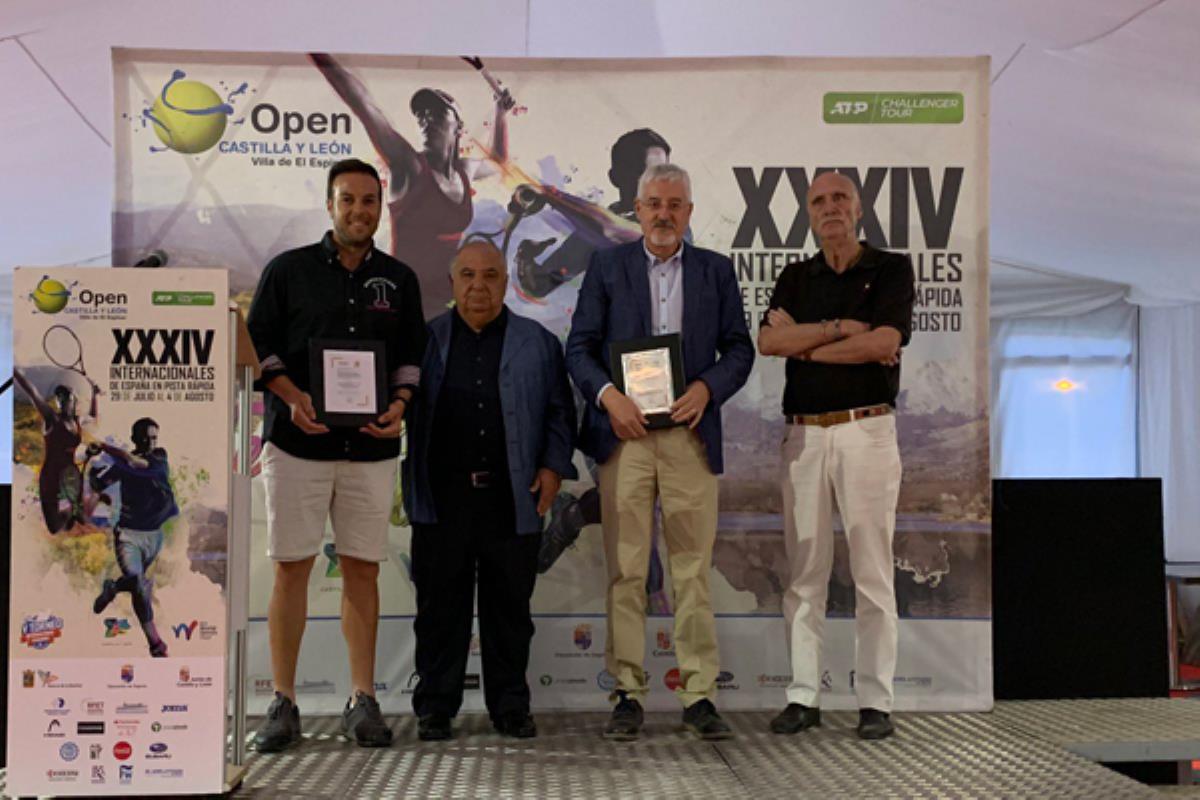 La AECTENIS la he concedido la cualificación por su trayectoria durante los últimos años