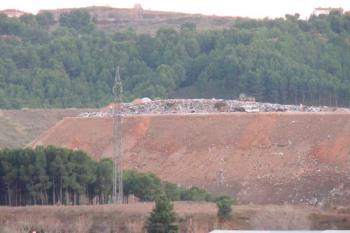 Desde la federación lamentan la "dejadez" de la Comunidad para revertir la colmatación del vertedero