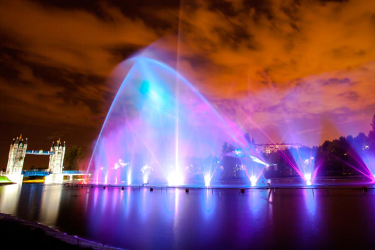 Ya podemos disfrutar del gran espectáculo de agua, luz y sonido en Torrejón de Ardoz