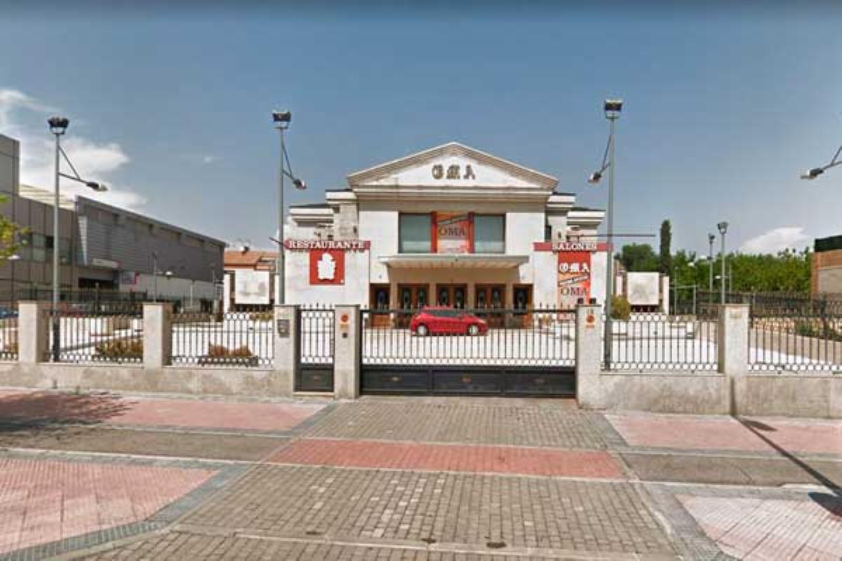 Los vecinos solicitan al ayuntamiento la denegación de la licencia de obra y apertura