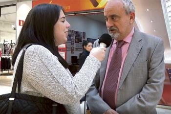 Soyde. se traslada hasta el C.C Plaza Loranca 2 para conocer cuál ha sido el gasto de los usuarios estas Navidades