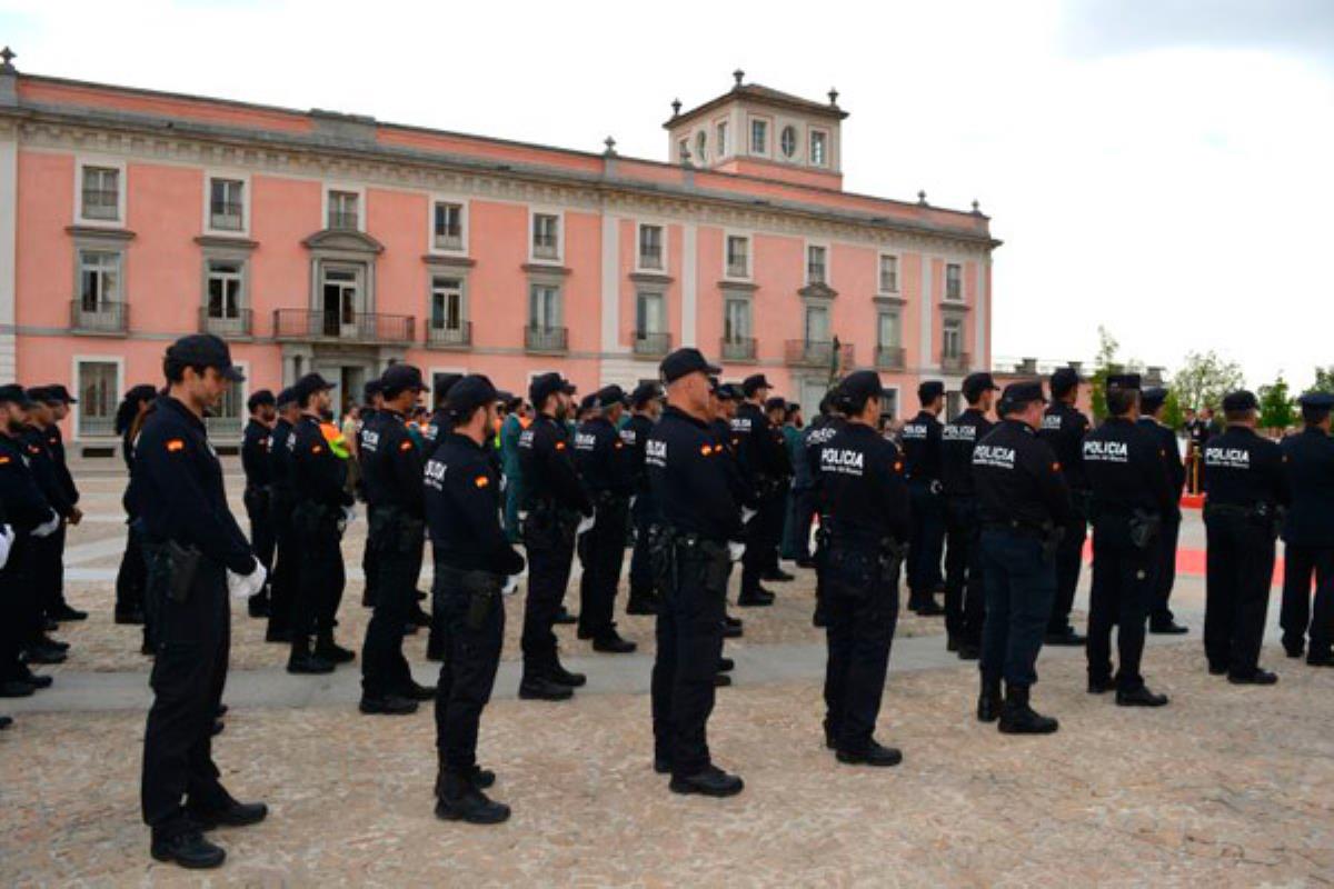 Se han hecho entrega de medallas y de condecoraciones