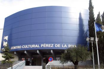 Suscrito un convenio que afectará al espacio escénico del Centro Cultural Pérez de la Riva