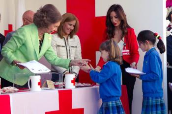 Con motivo del Día de la Banderita, donde los alumnos entregaron las aportaciones de las familias a la Cruz Roja