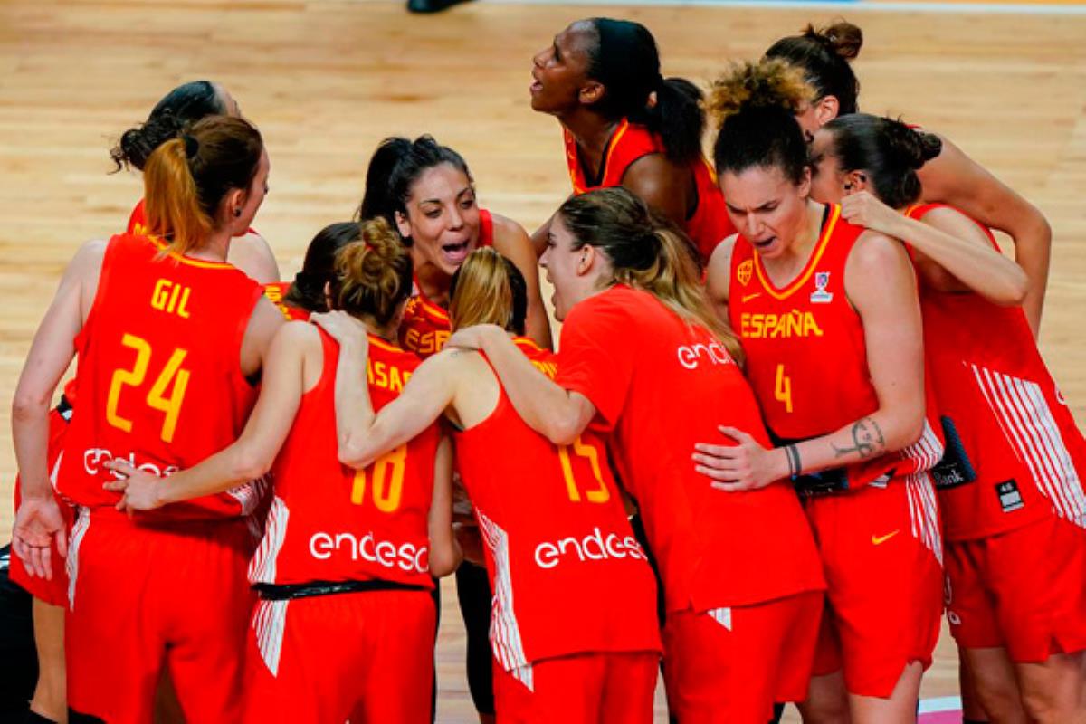 Las chicas de Lucas Mondelo se entrenan en el Jorge Garbajosa antes del torneo