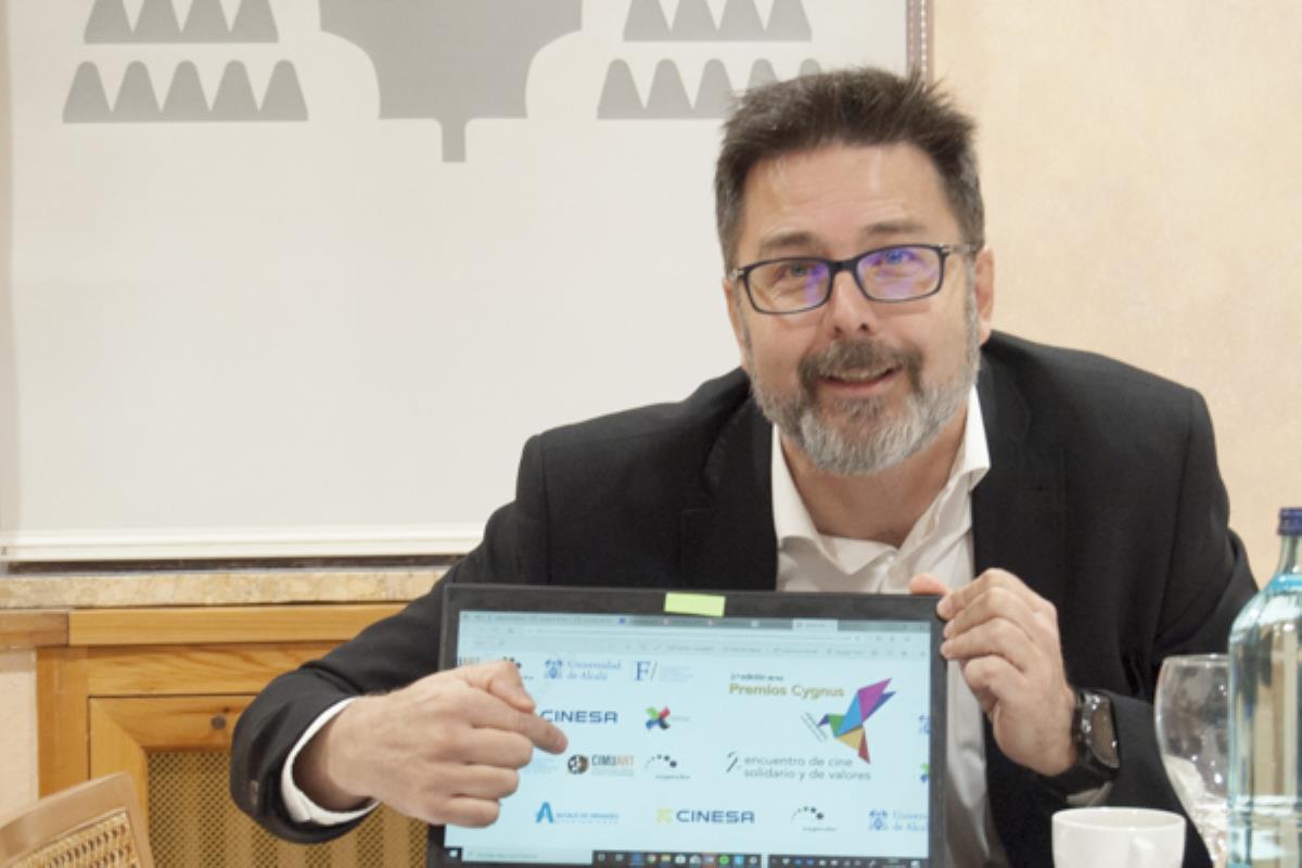 Es un centro dedicado a la investigación, estudio y difusión del lenguaje y la comunicación audiovisual