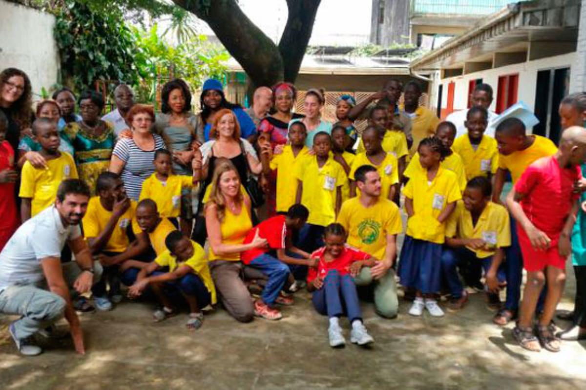 El Ayuntamiento colabora en esta iniciativa cuyo objetivo es proporcionar atención y educación adecuada a niños con discapacidad intelectual en Camerún