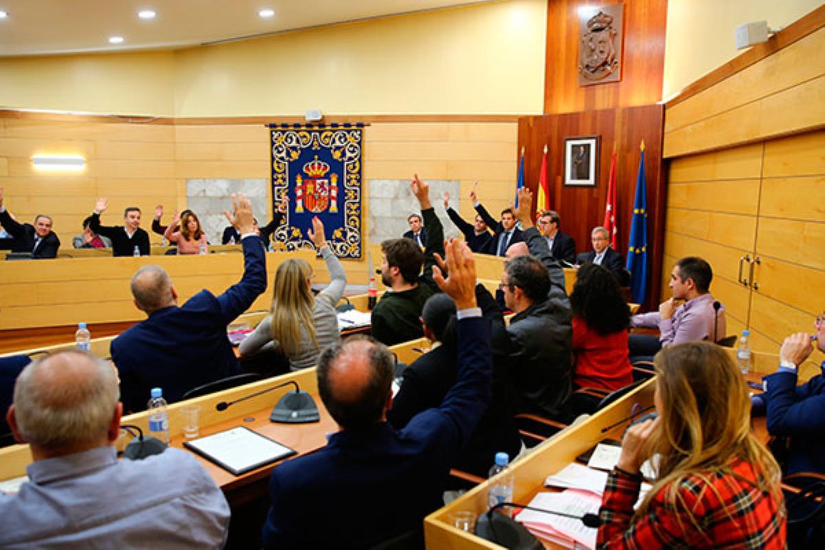 La rebaja materializa la apuesta por la accesibilidad, el empleo y las energías renovables del Consistorio